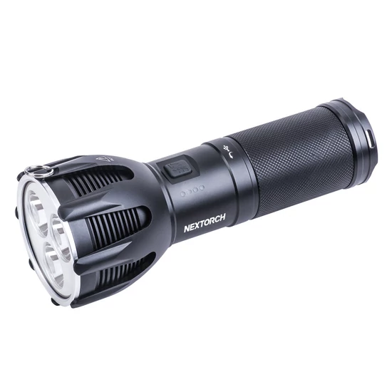  Nextorch Saint Torch 30 kezi lampa 